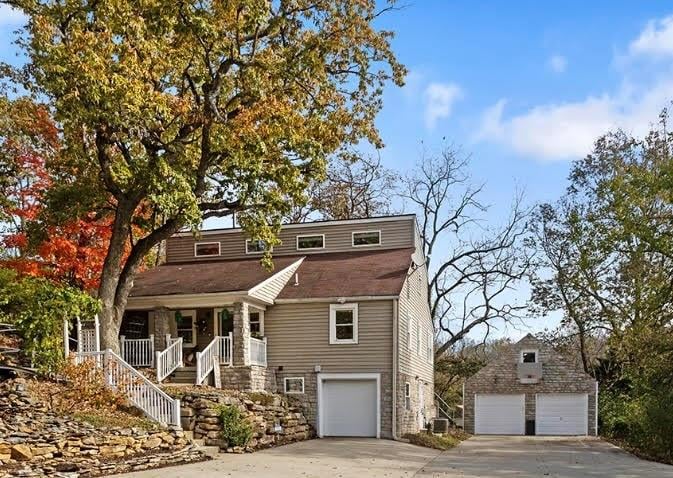5825 Noland Rd, Kansas City, MO 64133