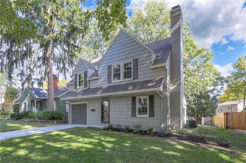 6709 Cherry St, Kansas City, MO 64131