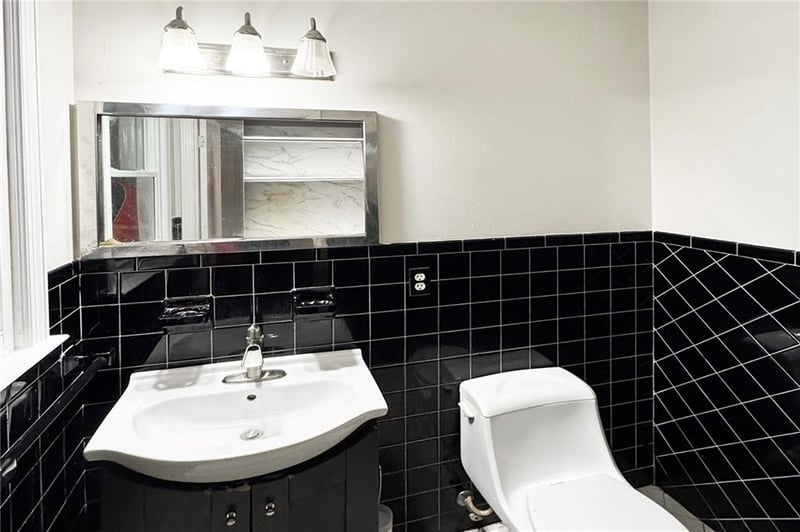 6702 99th Ter, Kansas City, MO 64134