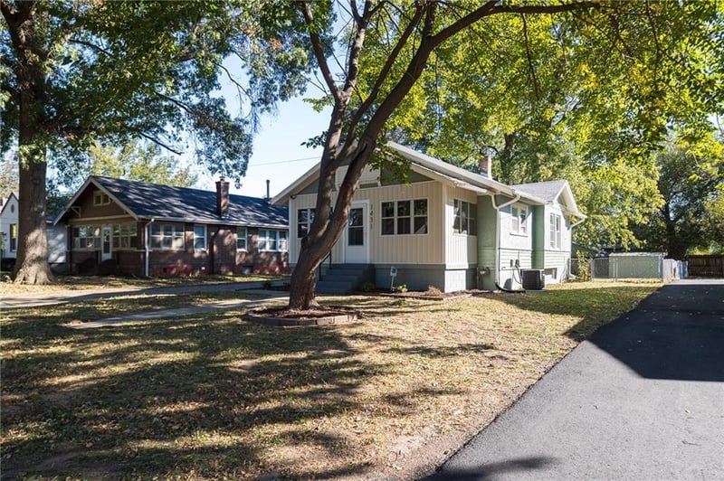 1431 S Ralston Ave, Independence, MO 64052
