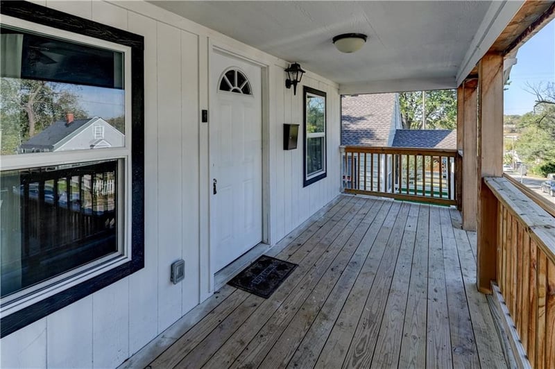 5605 27th Ter, Kansas City, MO 64128