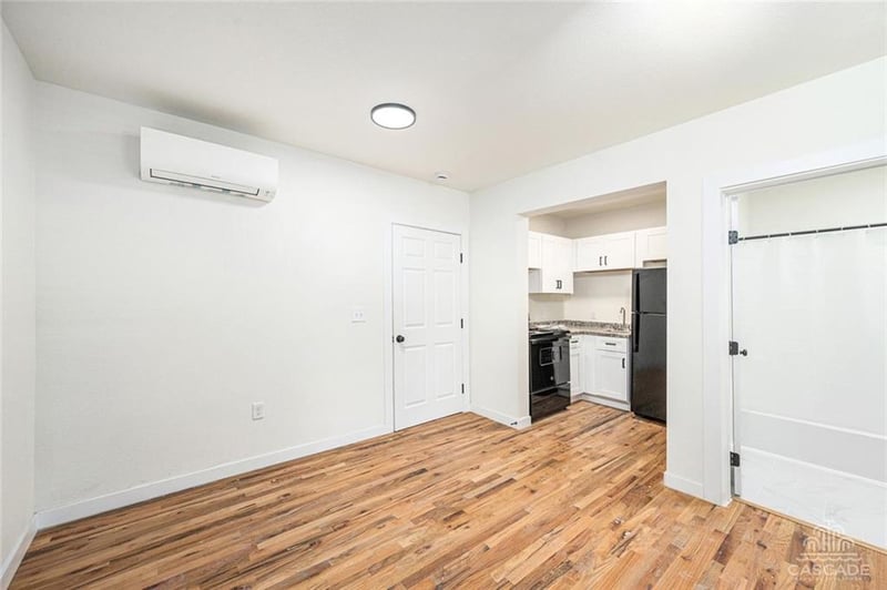 1215 18th St, Kansas City, KS 66102