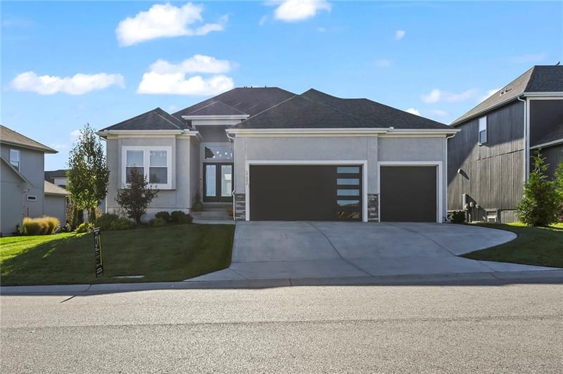 17332 Bradshaw St, Overland Park, KS 66221