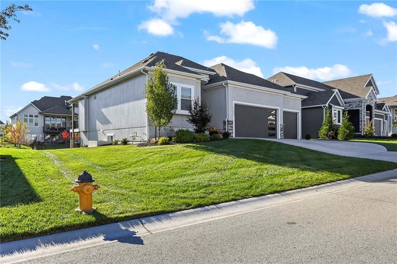 17332 Bradshaw St, Overland Park, KS 66221