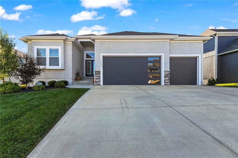 17332 Bradshaw St, Overland Park, KS 66221