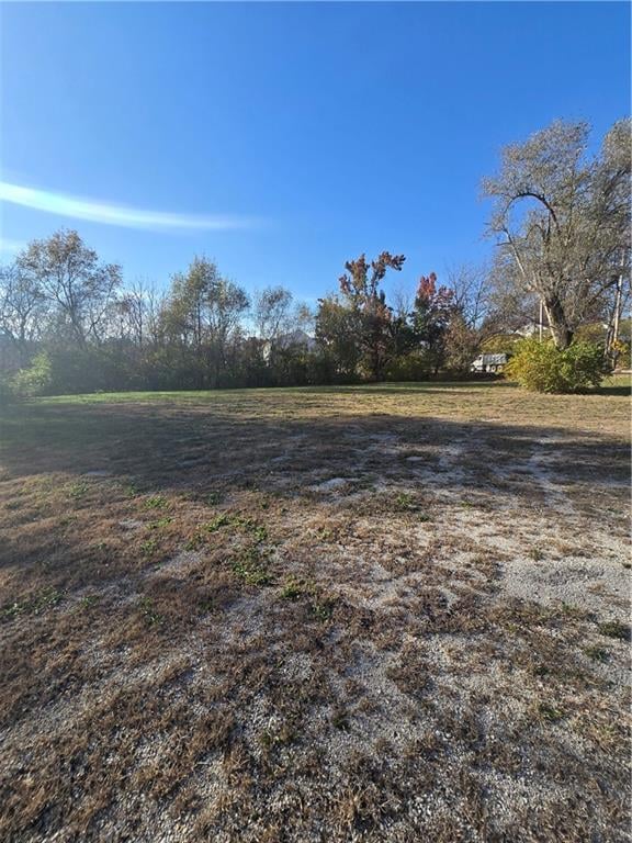 405 85th St, Kansas City, MO 64131