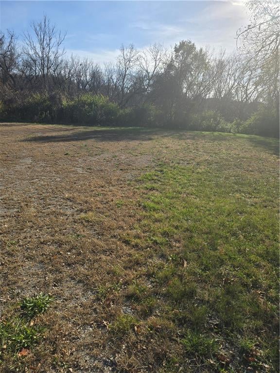 405 85th St, Kansas City, MO 64131