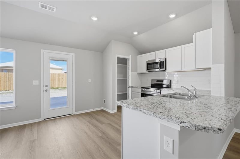 20338 194th Ter, Spring Hill, KS 66083