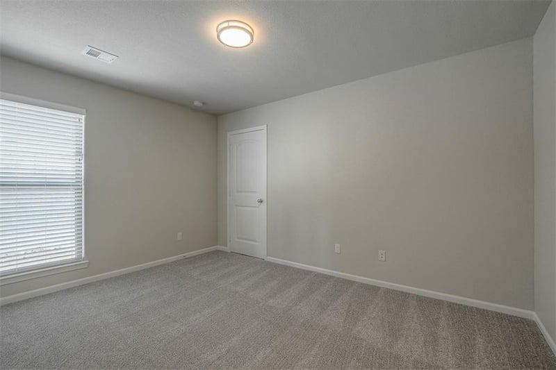 16404 166th Ct, Olathe, KS 66062