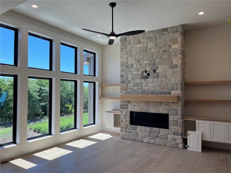 18109 Cody St, Overland Park, KS 66013