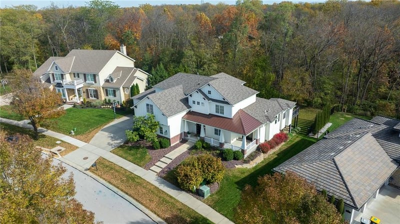 8719 N Sycamore Ave, Kansas City, MO 64157