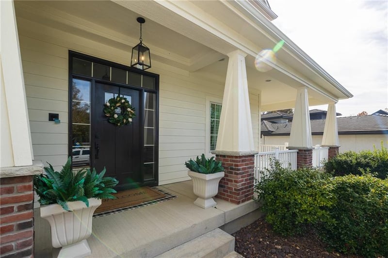 8719 Sycamore Ave, Kansas City, MO 64157