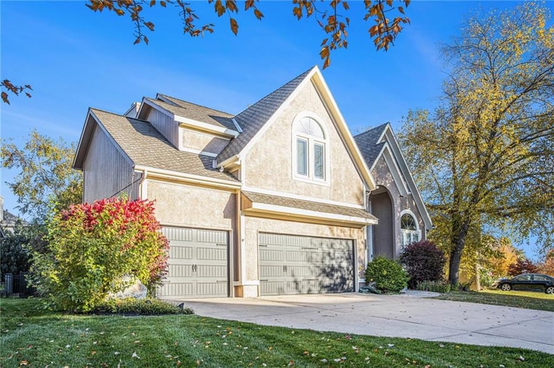11308 143rd Ter, Overland Park, KS 66221