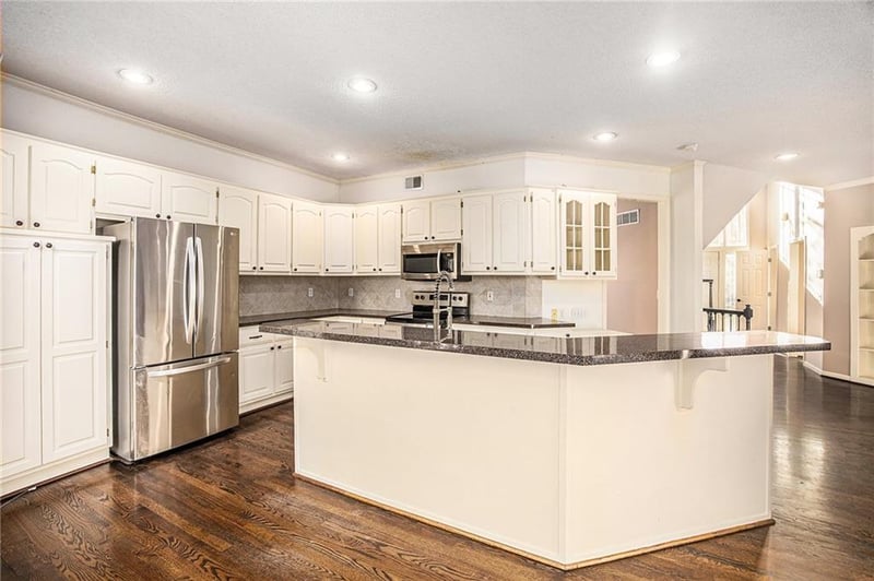 11308 143rd Ter, Overland Park, KS 66221