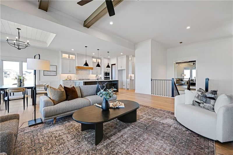 22117 94th Ter, Lenexa, KS 66220