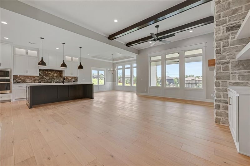 22117 94th Ter, Lenexa, KS 66220