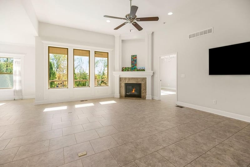 1205 Blackberry Dr, Liberty, MO 64068