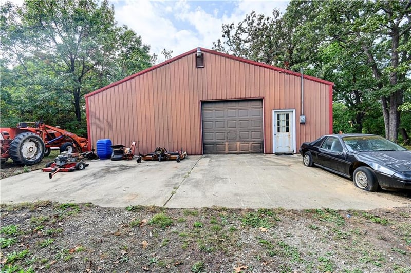 2660 Indiana Ter, Ottawa, KS 66067