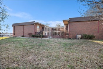 6016 Leavenworth Rd, Kansas City, KS 66104