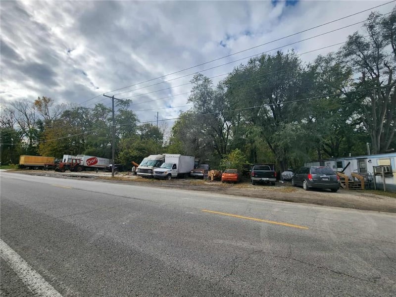 5101 Savannah Rd, St Joseph, MO 64505