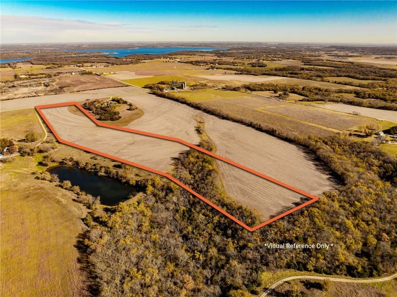 627 900 Rd, Lawrence, KS 66047