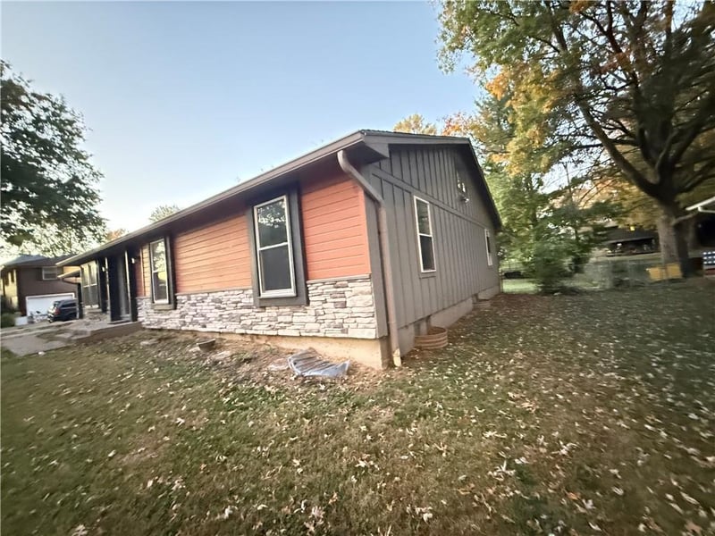 8220 Freeman Ave, Kansas City, KS 66112