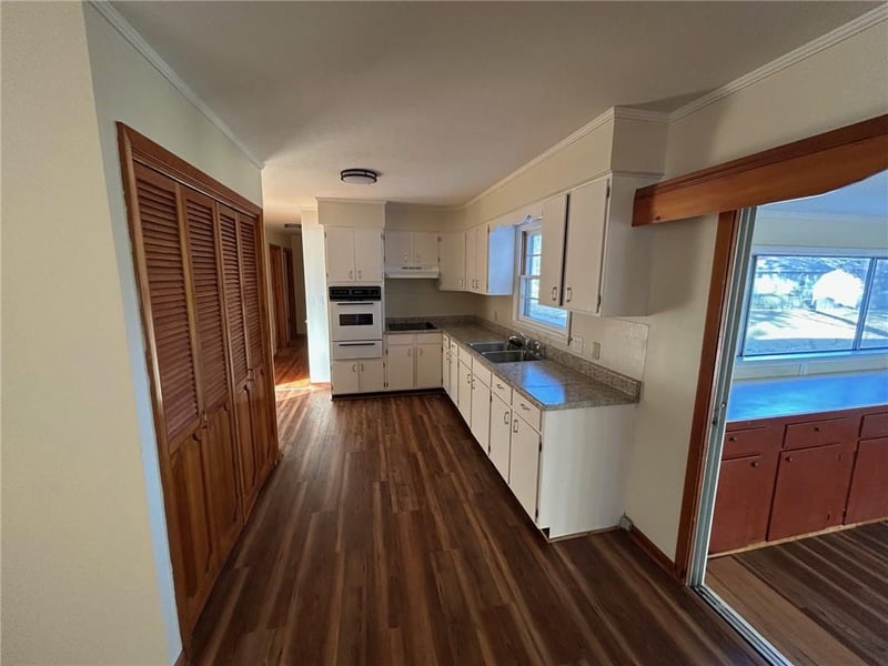 412 Prewitt St, Nevada, MO 64772