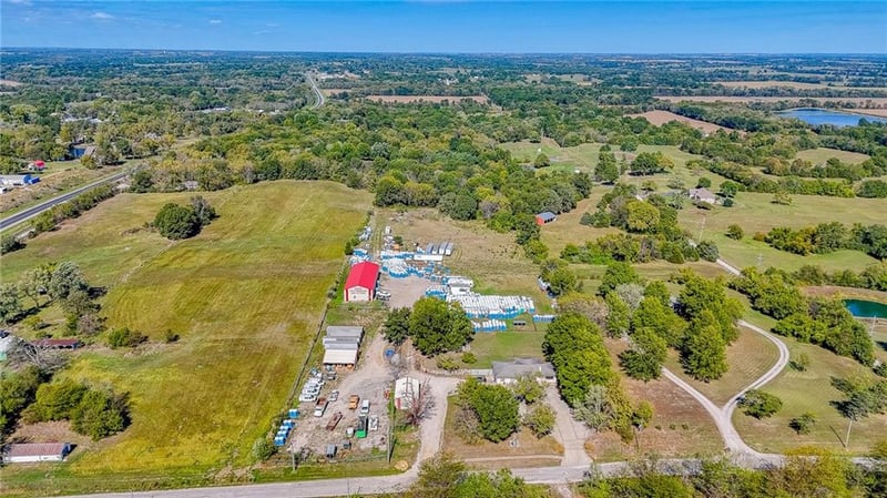 11 NE 175th Rd, Warrensburg, MO 64093