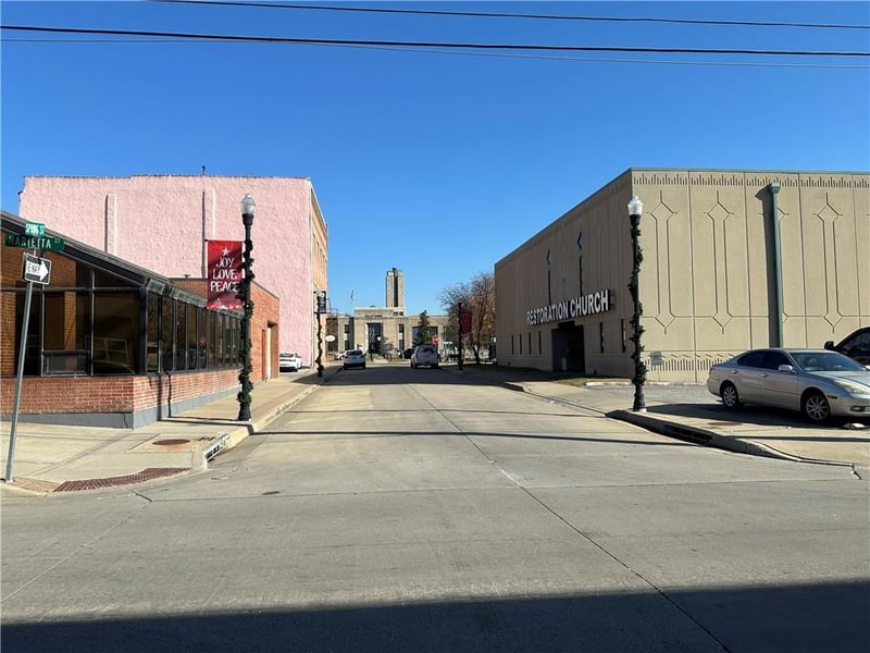 118 Spring St, Excelsior Springs, MO 64024