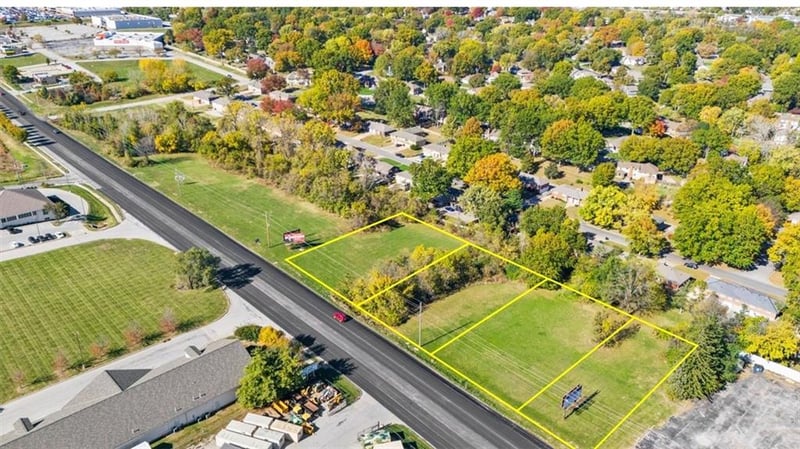 15022 Us 40 Hw, Kansas City, MO 64136