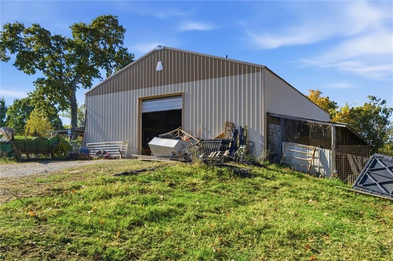 2905 99th St, Kansas City, KS 66109