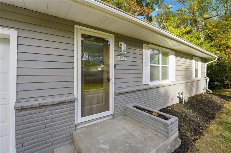 3212 Walnut Rd, Kansas City, MO 64117