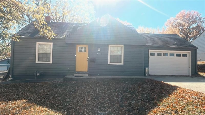 3203 56th St, Kansas City, MO 64119