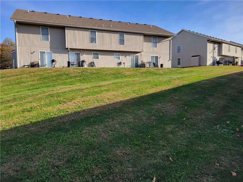 10630-10636 Locust Ct, Kansas City, MO 64155