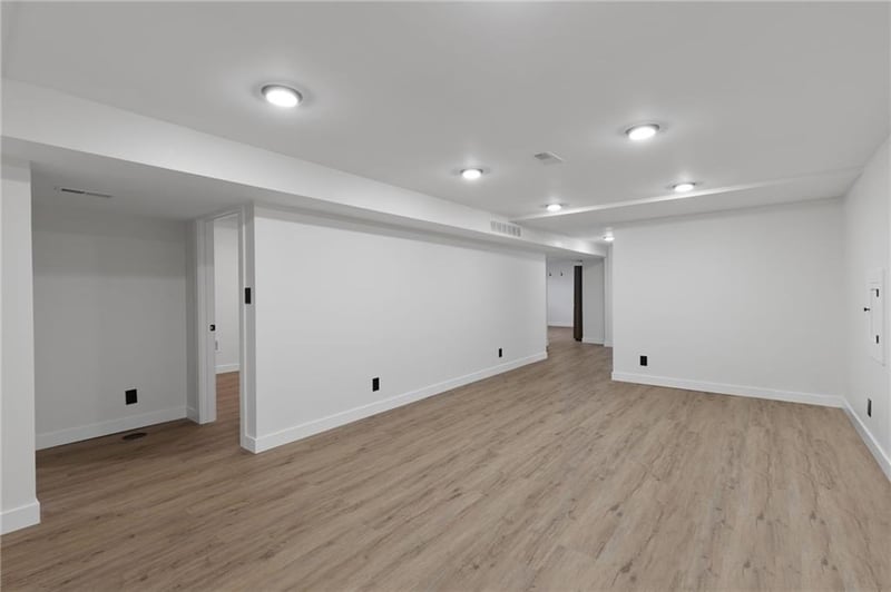 4300 104th St, Kansas City, MO 64137