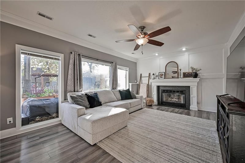 1315 86th St, Kansas City, MO 64155