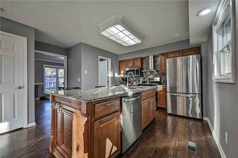 1315 86th St, Kansas City, MO 64155