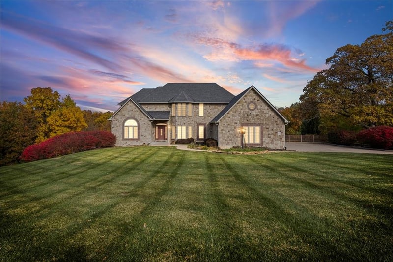12299 Palmer Dr, Country Club, MO 64505