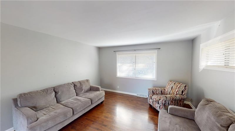 4542 50th St, Roeland Park, KS 66205