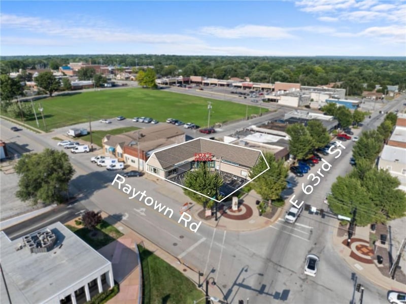 10004 63rd St, Raytown, MO 64133