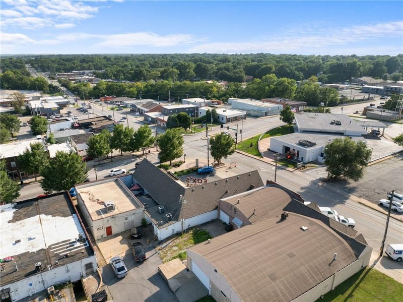 10004 63rd St, Raytown, MO 64133