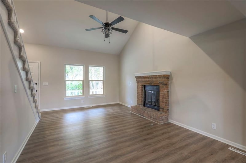 11822 Oakmont St, Overland Park, KS 66210