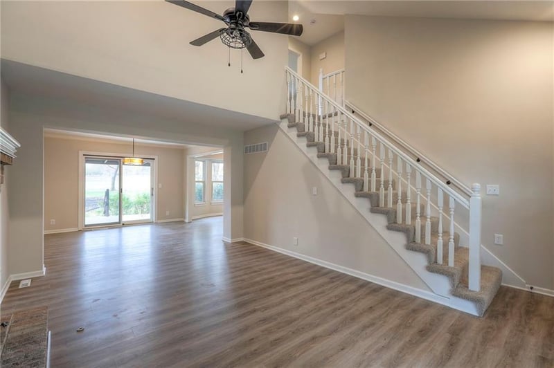 11822 Oakmont St, Overland Park, KS 66210