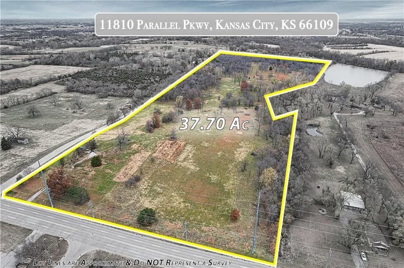 11810 Parallel Pw, Kansas City, KS 66109