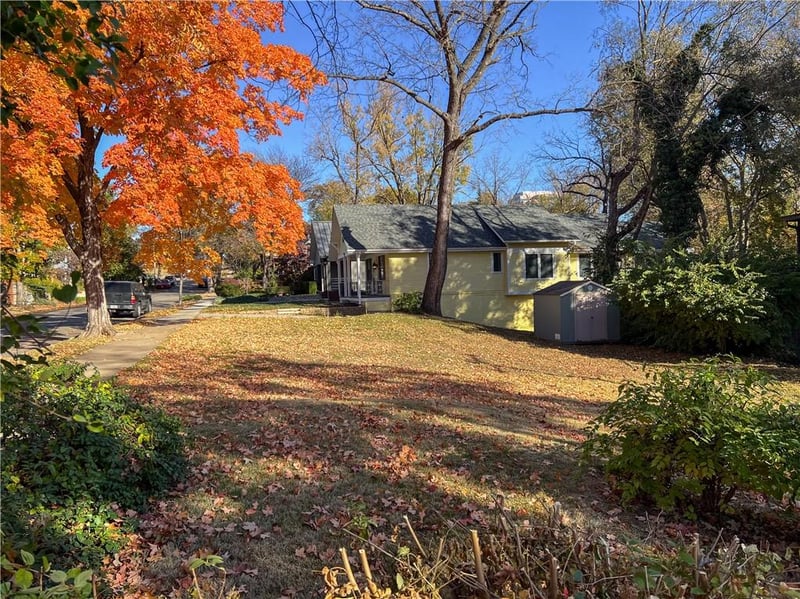 1118 48th St, Kansas City, MO 64112