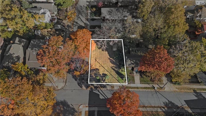 1118 48th St, Kansas City, MO 64112