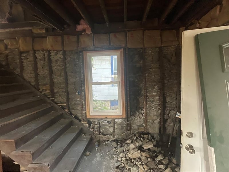 2746 Brooklyn Ave, Kansas City, MO 64109