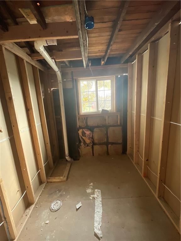 2746 Brooklyn Ave, Kansas City, MO 64109