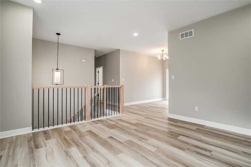 1104 Columbus St, Lee's Summit, MO 64086