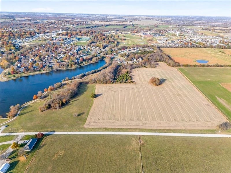 287th St, Louisburg, KS 66053